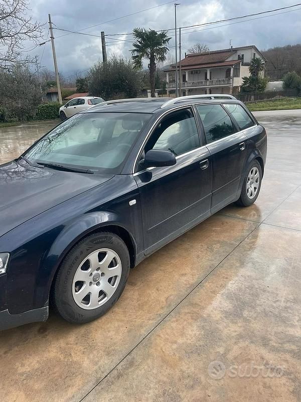 Usata Audi A4 2002 Blu Station wagon
