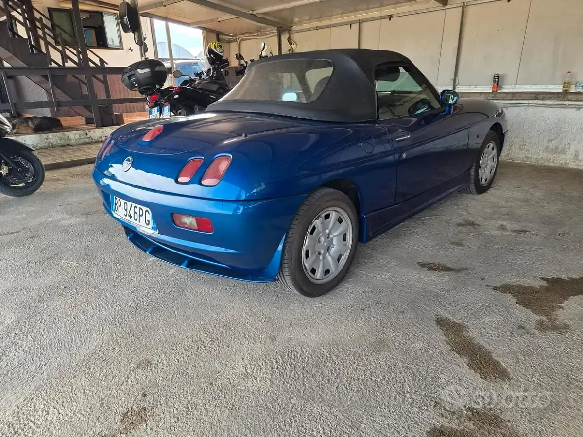 Usata Fiat Barchetta 131 CV (96 kW) 2001 Bluazzurro Cabrio