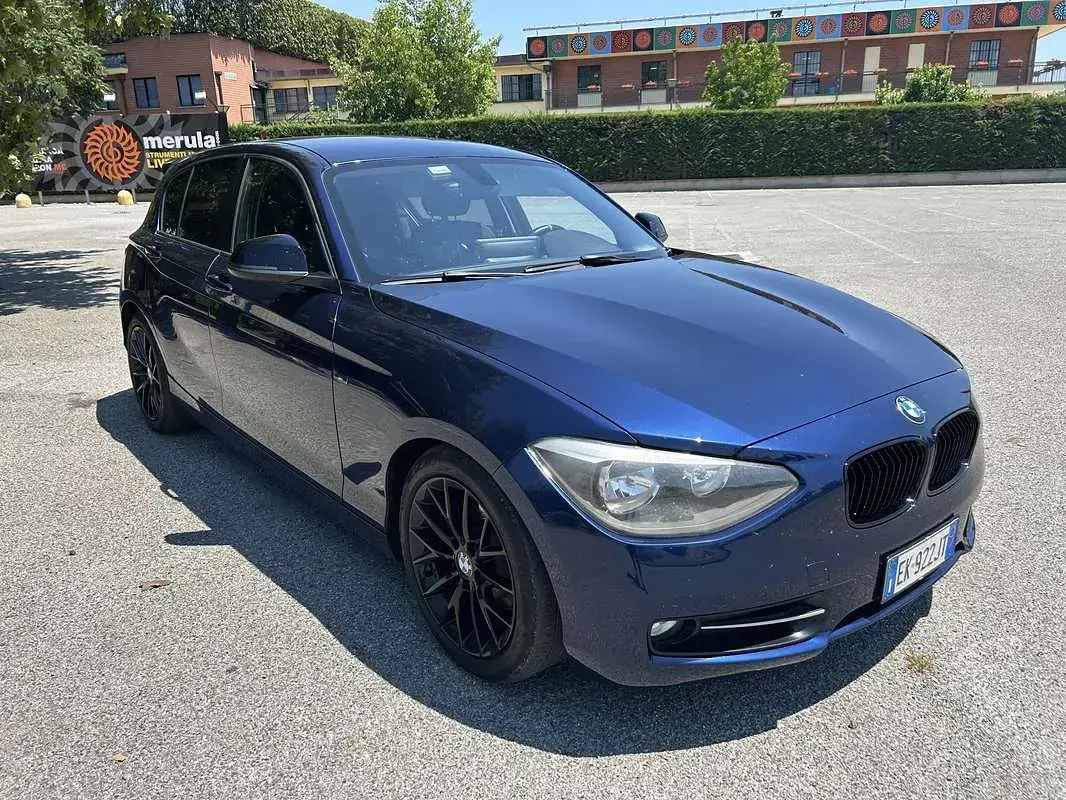 Usata BMW 120 Sport Line 184 CV (135 kW) 2011 Bluazzurro Utilitaria
