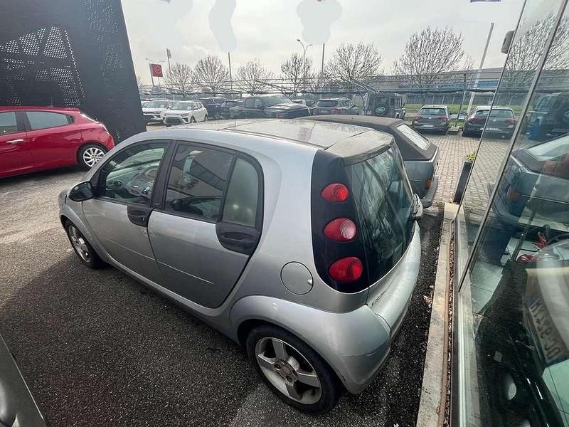 Usata Smart ForFour Pulse 95 CV (69 kW) 2006 Utilitaria