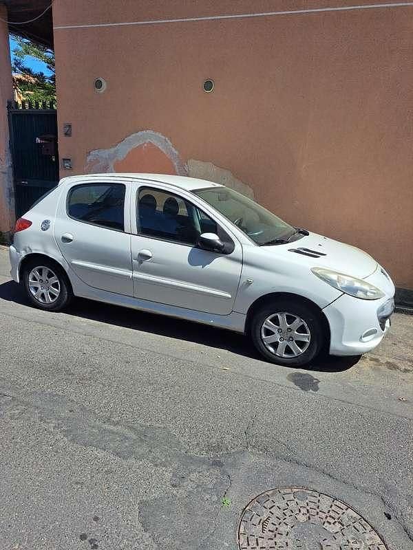 Begagnad Peugeot 206 60 HK (44 kW) 2010 Sedan