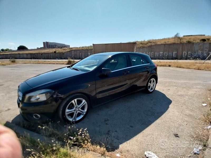 Usata Mercedes A160 90 CV (66 kW) 2014 Nero Berlina