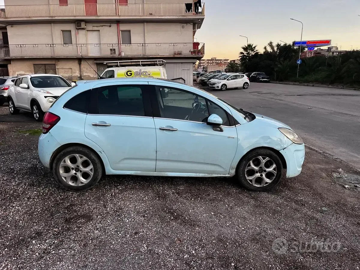Usata Citroën C3 Exclusive 68 CV (50 kW) 2011 Blu Berlina