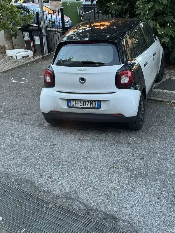 Usata Smart ForFour 71 CV (52 kW) 2019 Utilitaria