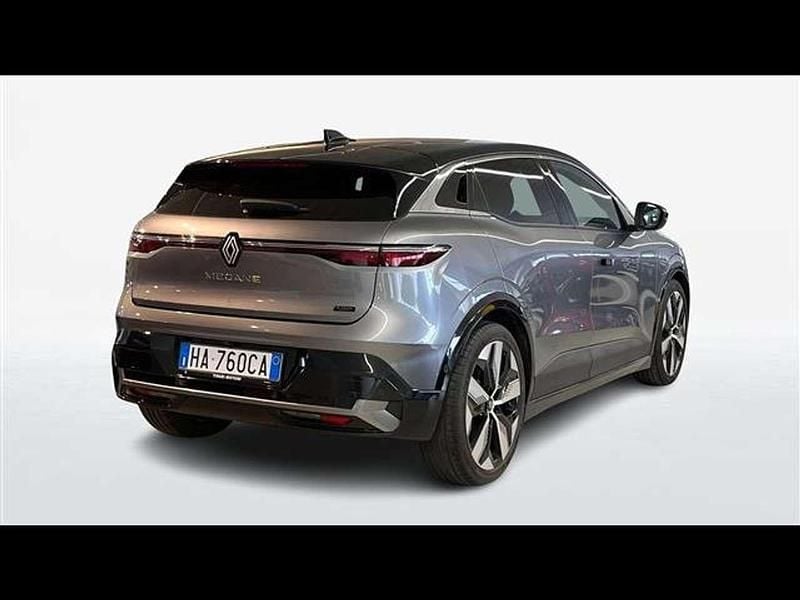 Usata Renault Megane E-Tech Techno 55 kW (75 CV) 2025 Grigio scuro Berlina