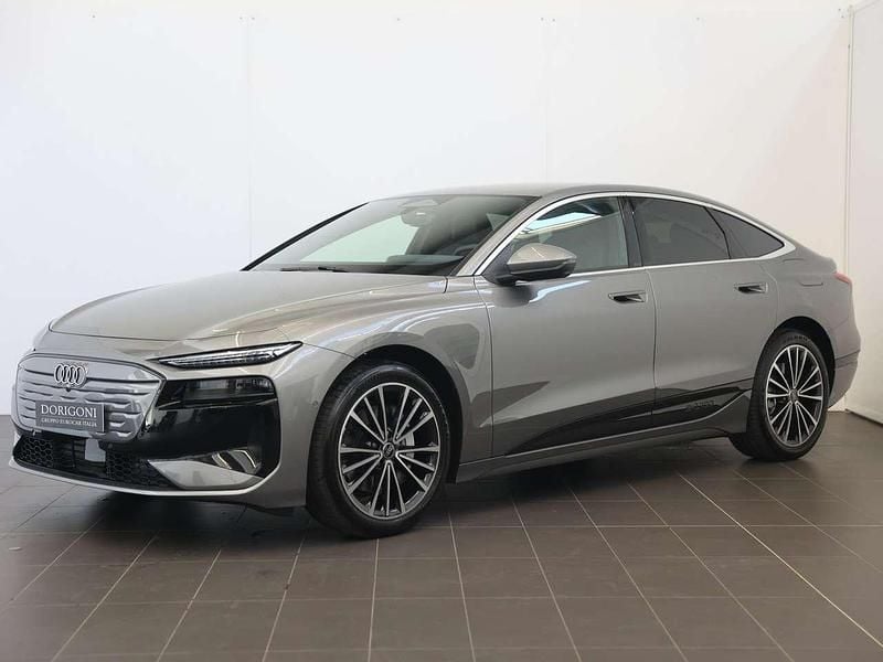 Nuova Audi A6 e-tron 138 kW (188 CV) 2026 Grigio taifun metallizzato