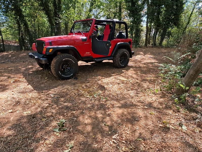 Usata Jeep Wrangler 148 CV (108 kW) 2005 Rosso SUV