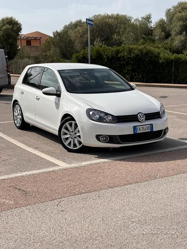Bianco Usata 2012 VW Golf VI Due volumi | 7900 € (Cara) - Immagine 1/4