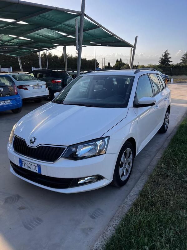 Usata Skoda Fabia Ambition 90 CV (66 kW) 2018 Bianco Utilitaria