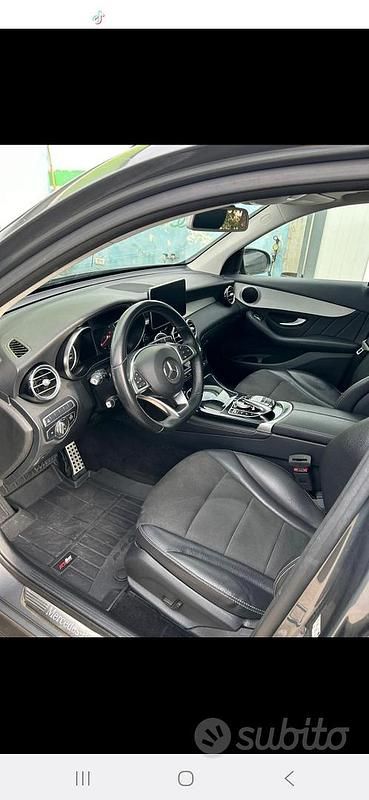 Usata Mercedes 250 AMG 211 CV (155 kW) 2019 Grigio SUV