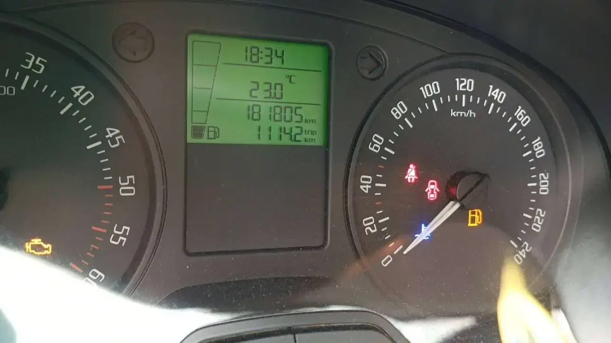 Usata Skoda Roomster Active 90 CV (66 kW) 2013 Argento Monovolume