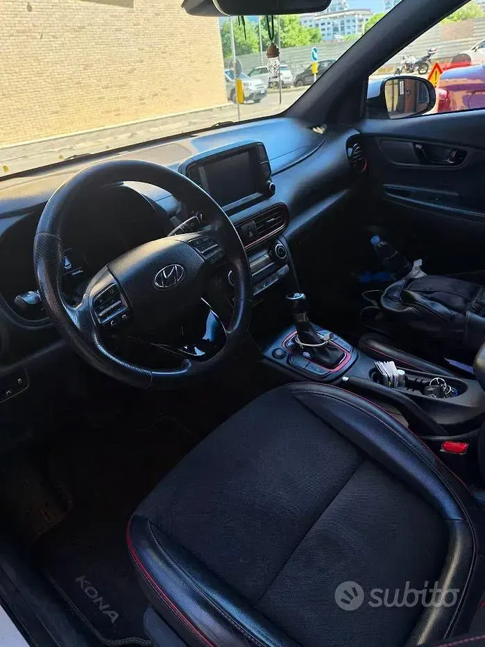 Usata Hyundai Kona 136 CV (100 kW) 2019 Bianco SUV