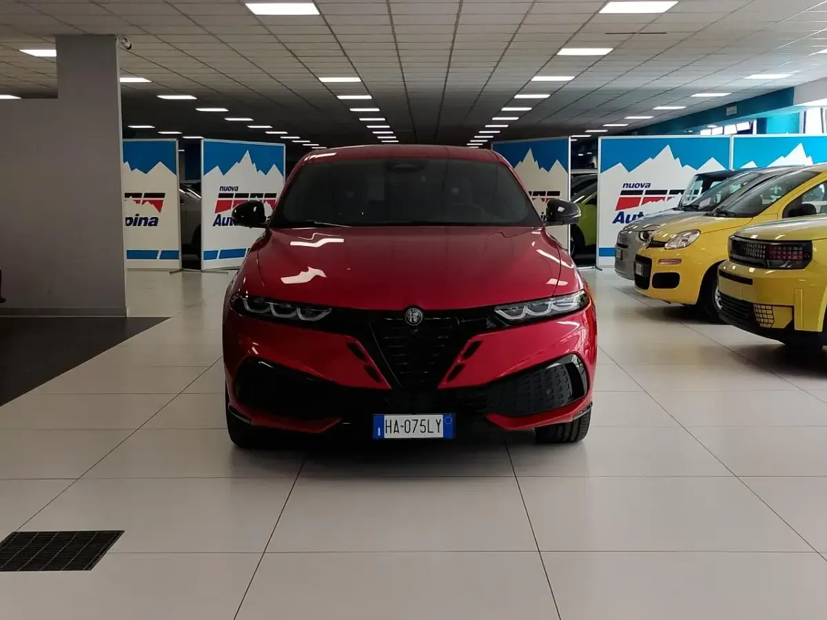 Usata Alfa Romeo Tonale 130 CV (95 kW) 2025 Rosso SUV