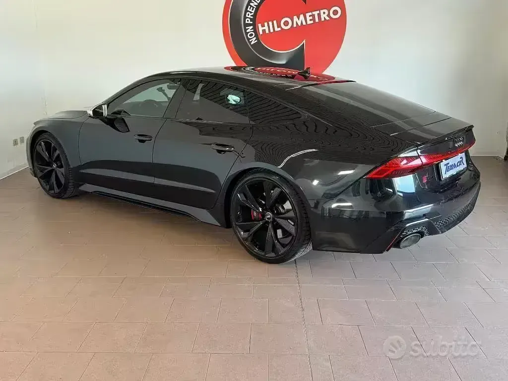 Usata Audi RS7 Ambiente 600 CV (441 kW) 2020 Nero Utilitaria