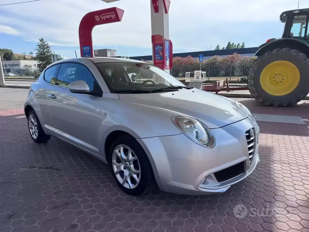 Usata Alfa Romeo MiTo Distinctive 120 CV (88 kW) 2011 Utilitaria