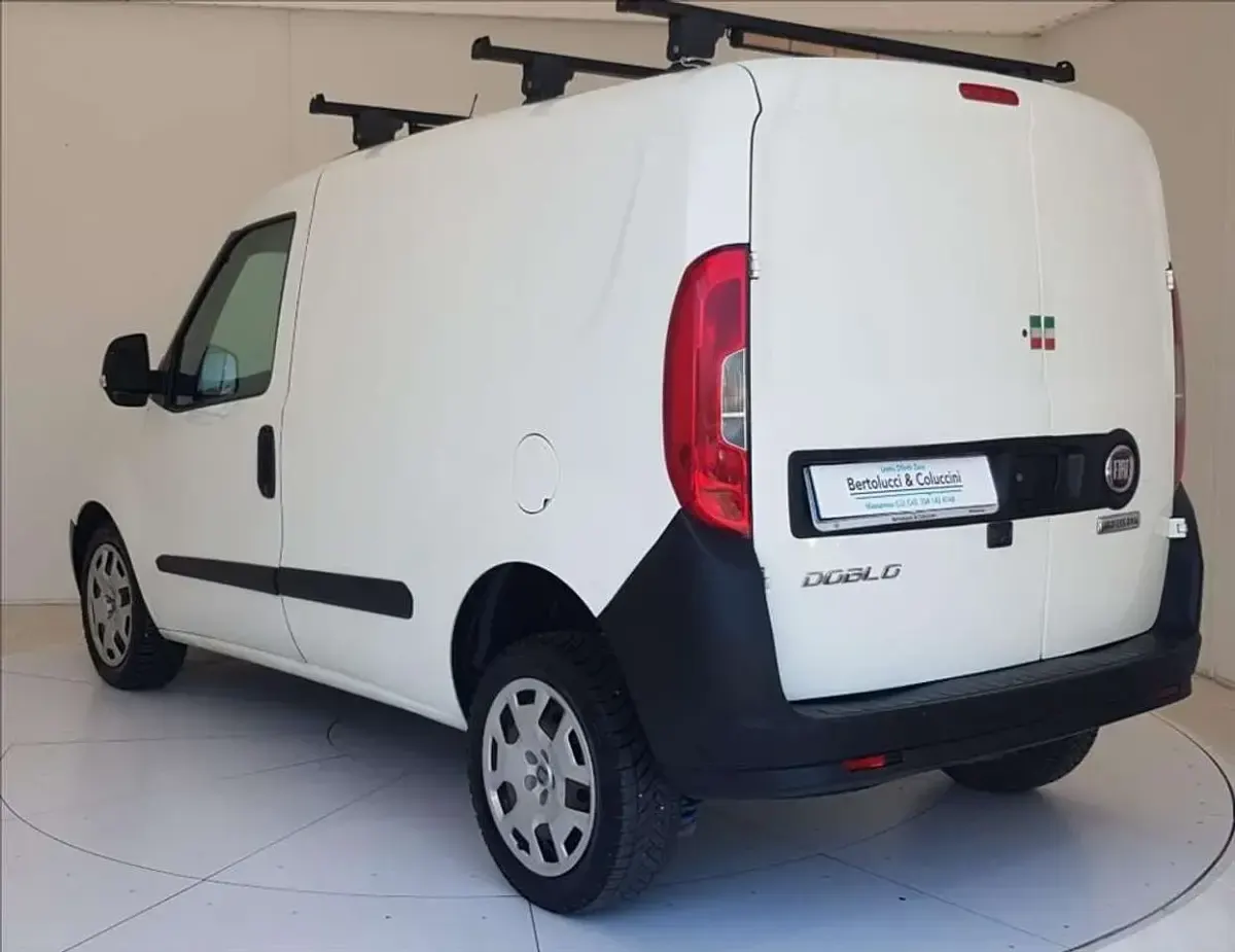 Usata Fiat Doblò 135 CV (99 kW) 2016 Bianco Monovolume