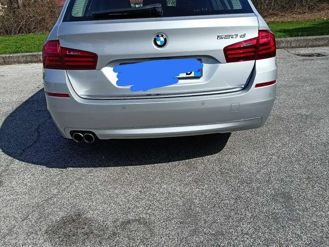 Usata BMW 520 Luxury Line 190 CV (139 kW) 2016 Argento Station wagon