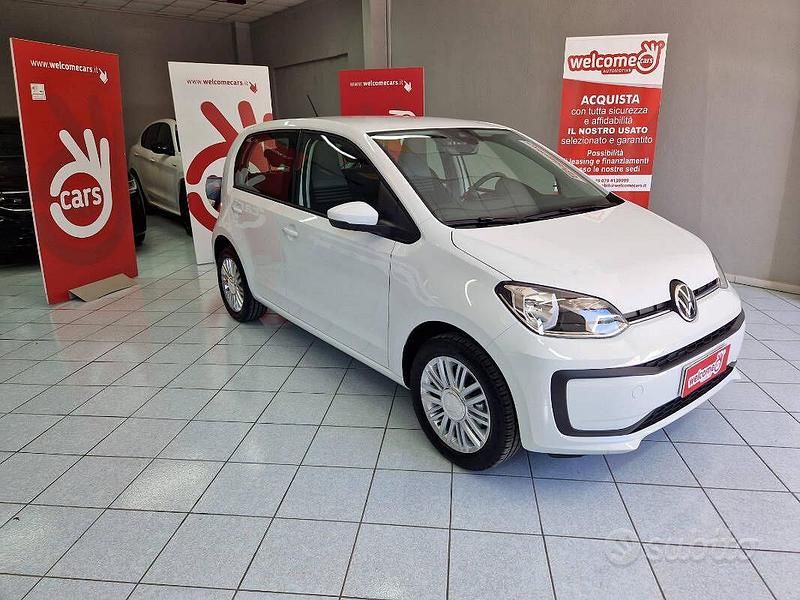 Usata VW up! move up! 65 CV (47 kW) 2023 Bianco Utilitaria