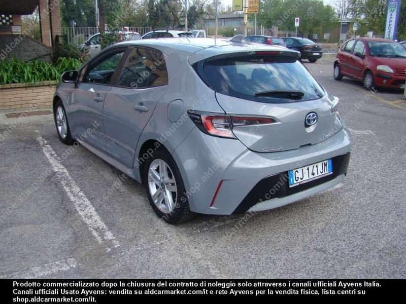 Usata Toyota Corolla Active 98 CV (72 kW) 2022 Grigio Berlina