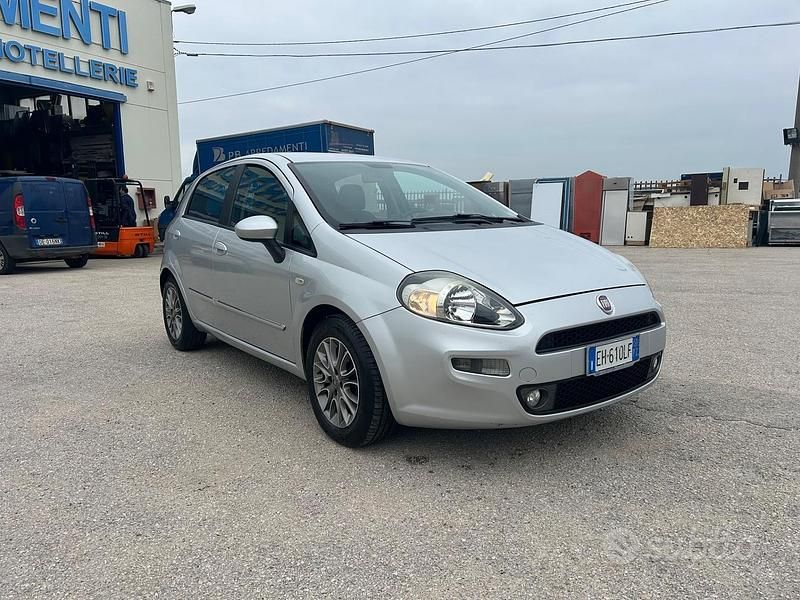 Usata Fiat Punto Evo S 95 CV (69 kW) 2011 Grigio Utilitaria