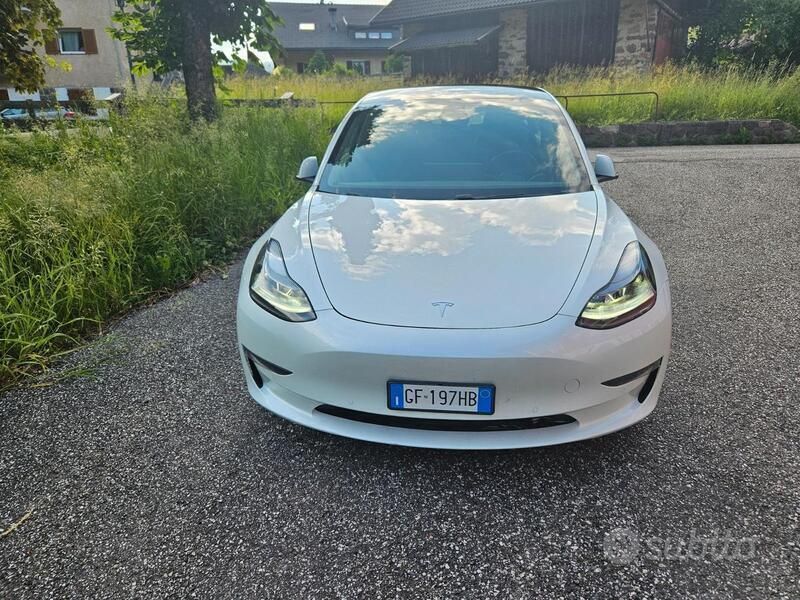Usata Tesla Model 3 152 kW (208 CV) 2021 Bianco Berlina