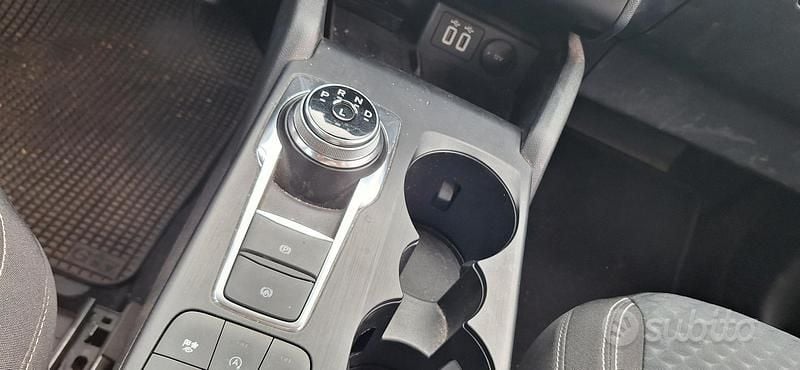 Usata Ford Kuga 120 CV (88 kW) 2021 SUV