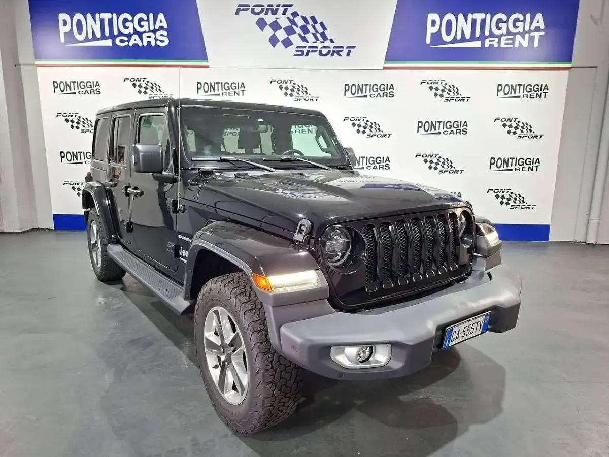 Usata Jeep Wrangler Sahara 272 CV (200 kW) 2020 Nero SUV