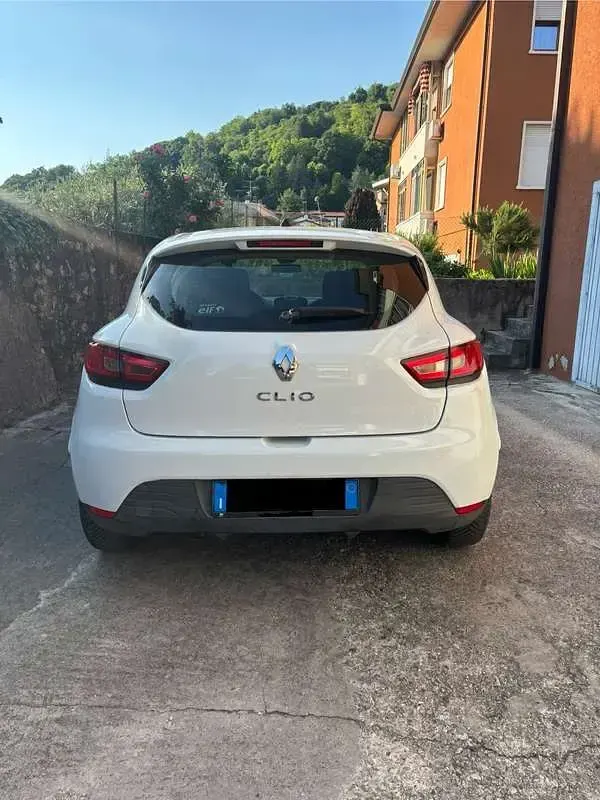 Usata Renault Clio IV 73 CV (53 kW) 2014 Berlina