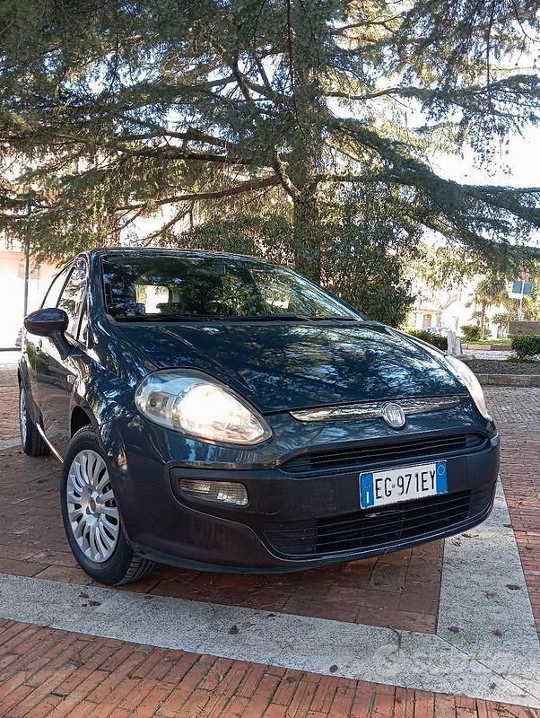 Usata Fiat Punto Evo 75 CV (55 kW) 2012 Grigio Utilitaria
