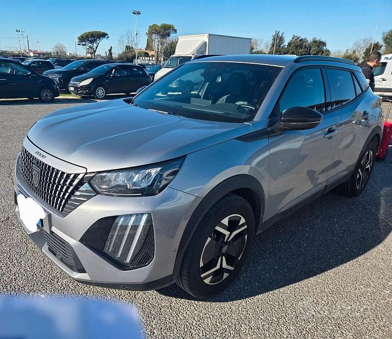Usata Peugeot 2008 130 CV (95 kW) 2024 Grigio SUV