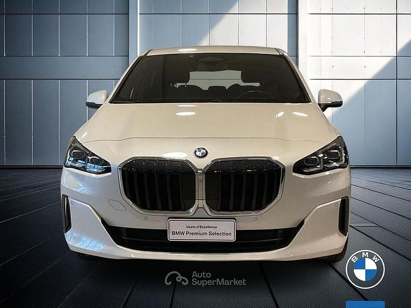 Usata BMW 218 Efficient Dynamics 136 CV (100 kW) 2022 Bianco Station wagon