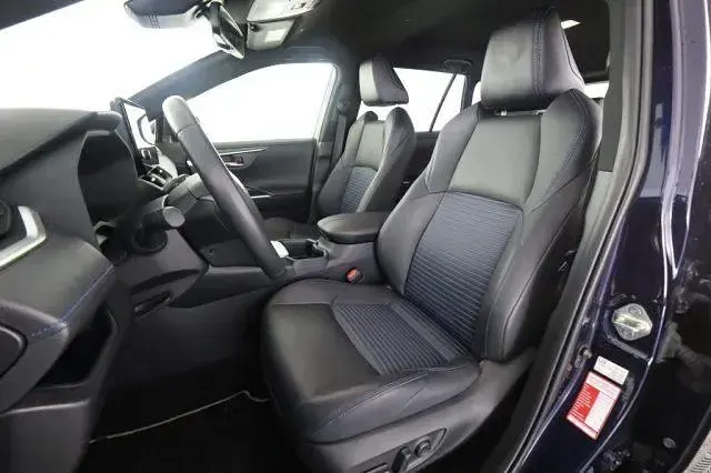 Usata Toyota RAV4 Hybrid Style 178 CV (130 kW) 2024 Dark grey met & black met SUV