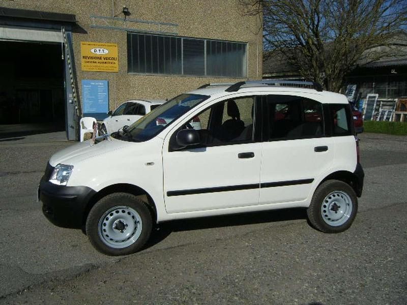 Usata Fiat Panda 4x4 60 CV (44 kW) 2010 Bianco Utilitaria