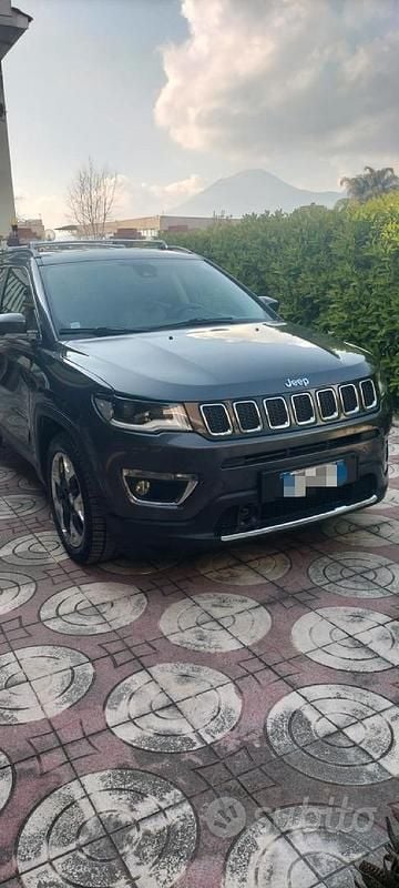 Usata Jeep Compass 120 CV (88 kW) 2019 Grigio SUV