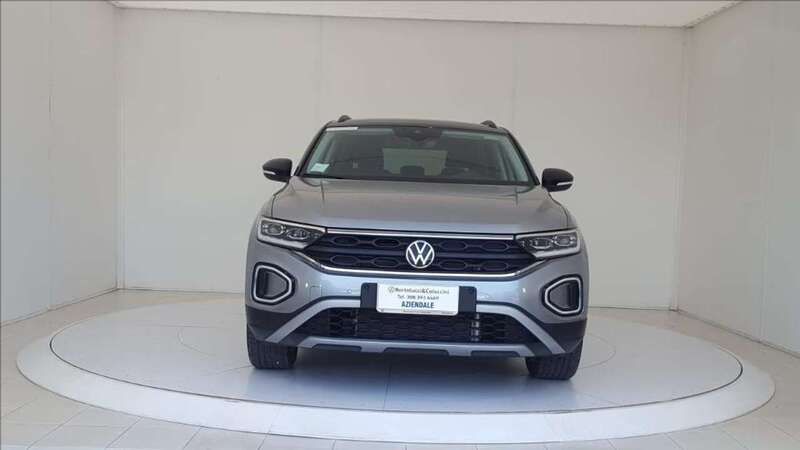 Usata VW T-Roc Edition 116 CV (85 kW) 2024 Argento SUV
