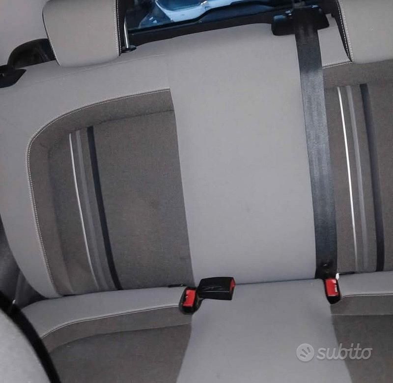 Usata Fiat Punto Active 60 CV (44 kW) 2011 Bianco Berlina