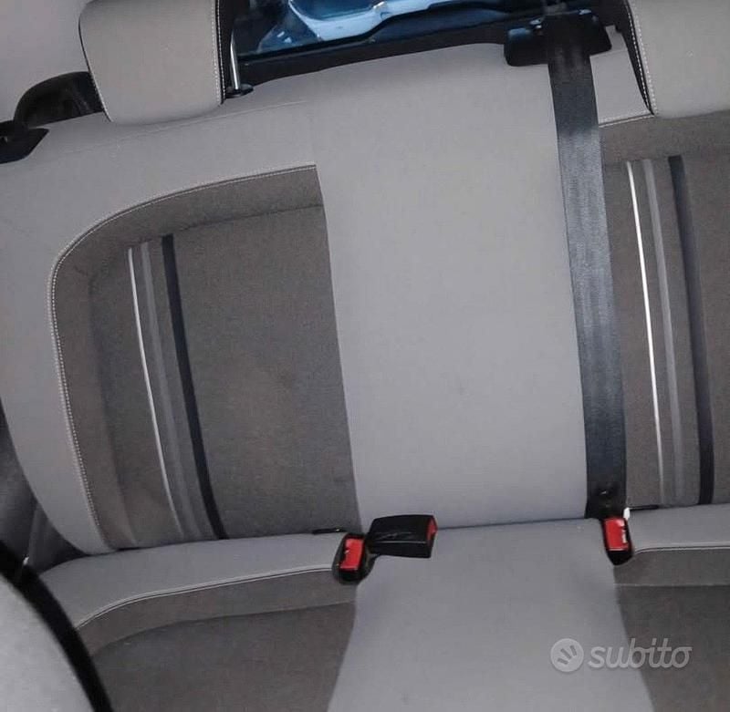 Usata Fiat Punto Active 60 CV (44 kW) 2011 Bianco Berlina