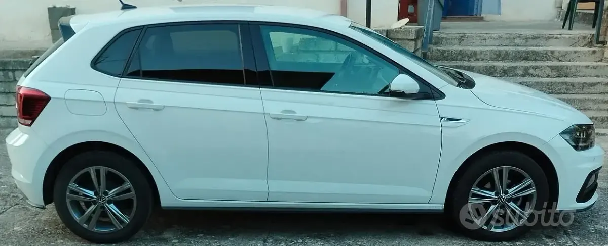 Usata VW Polo 90 CV (66 kW) 2021 Bianco Utilitaria