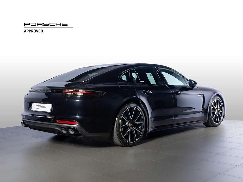 Usata Porsche Panamera 462 CV (339 kW) 2020 Nero jet metallizzato Berlina