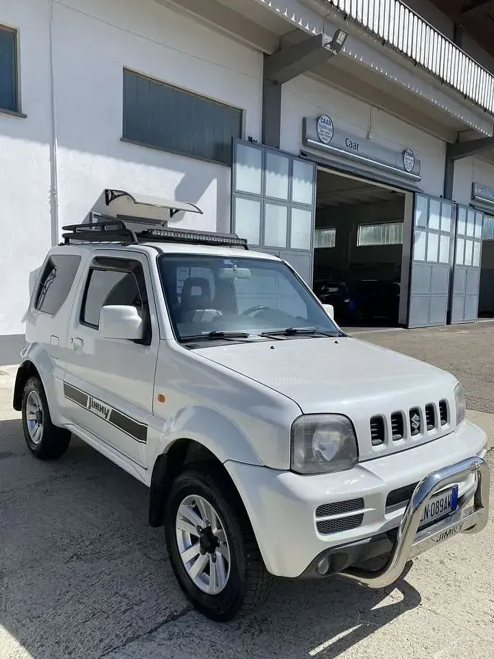 Usata Suzuki Jimny 86 CV (63 kW) 2012 Bianco SUV