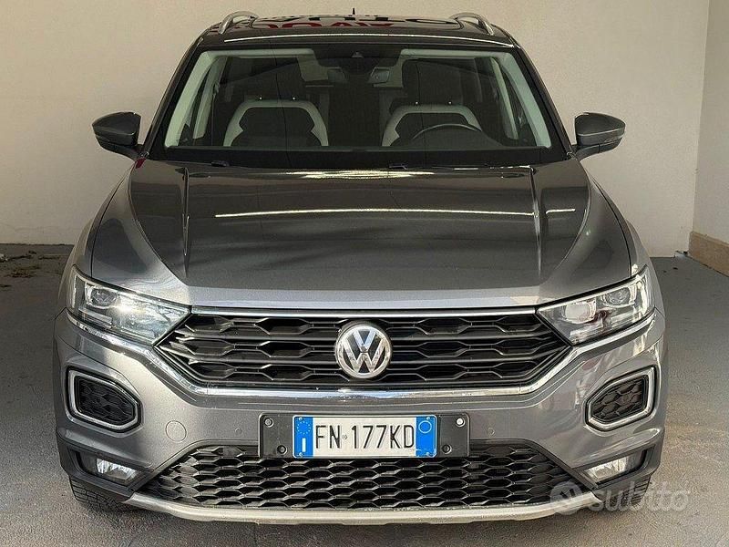 Usata VW T-Roc Advance 150 CV (110 kW) 2018 Grigio SUV