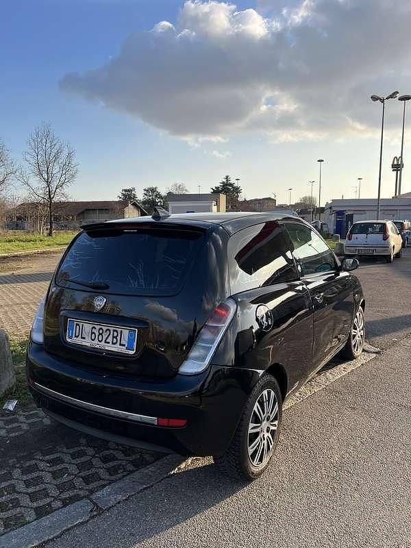 Usata Lancia Ypsilon 77 CV (56 kW) 2009 Utilitaria