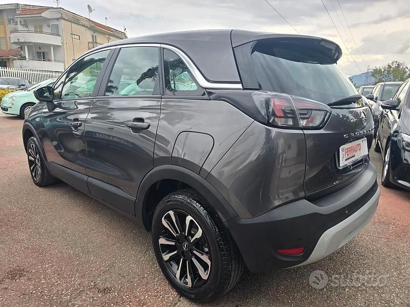 Usata Opel Crossland X Ultimate 120 CV (88 kW) 2022 Grigio SUV