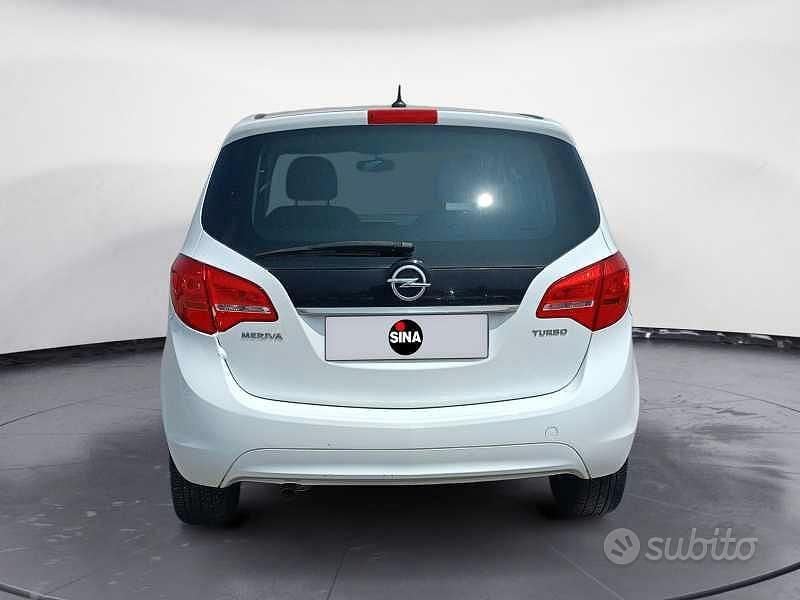 Usata Opel Meriva 120 CV (88 kW) 2012 Bianco Monovolume