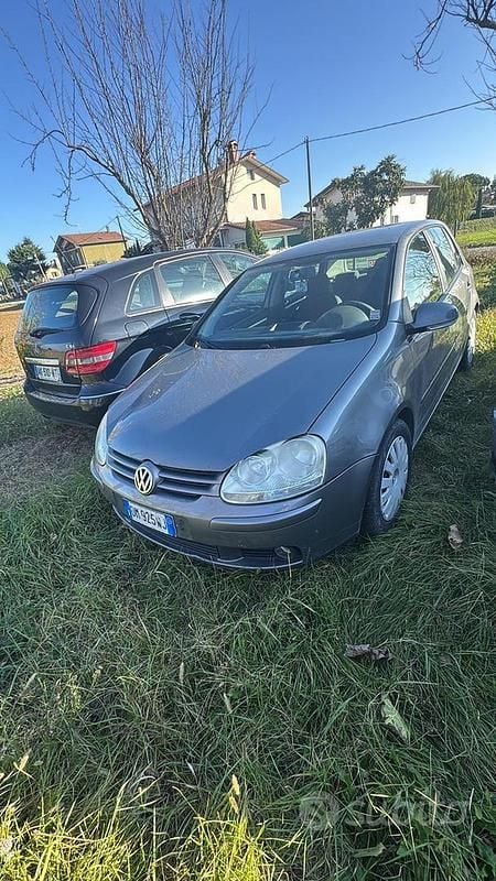 Usata 2008 VW Golf Berlina | 1400 € - Immagine 1/4