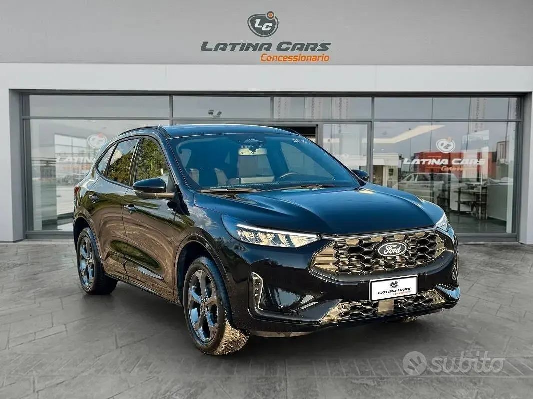 Usata Ford Kuga ST-Line 243 CV (178 kW) 2025 Nero SUV
