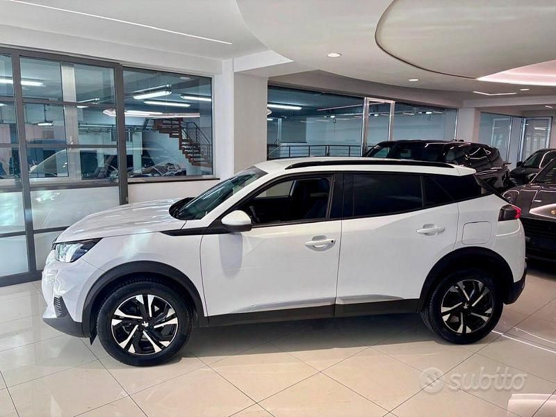 Usata Peugeot 2008 Allure 110 CV (80 kW) 2021 Bianco SUV