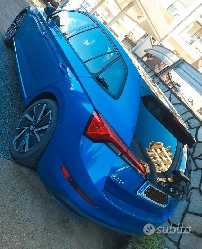 Usata Skoda Scala Sport 116 CV (85 kW) 2020 Blu Utilitaria