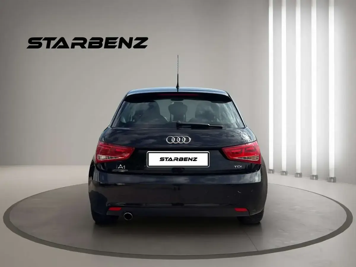 Usata Audi A1 Sportback Ambition 90 CV (66 kW) 2012 Nero Utilitaria