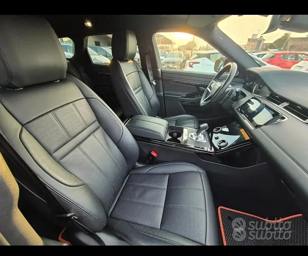 Usata Land Rover Range Rover evoque 163 CV (119 kW) 2022 Grigio SUV